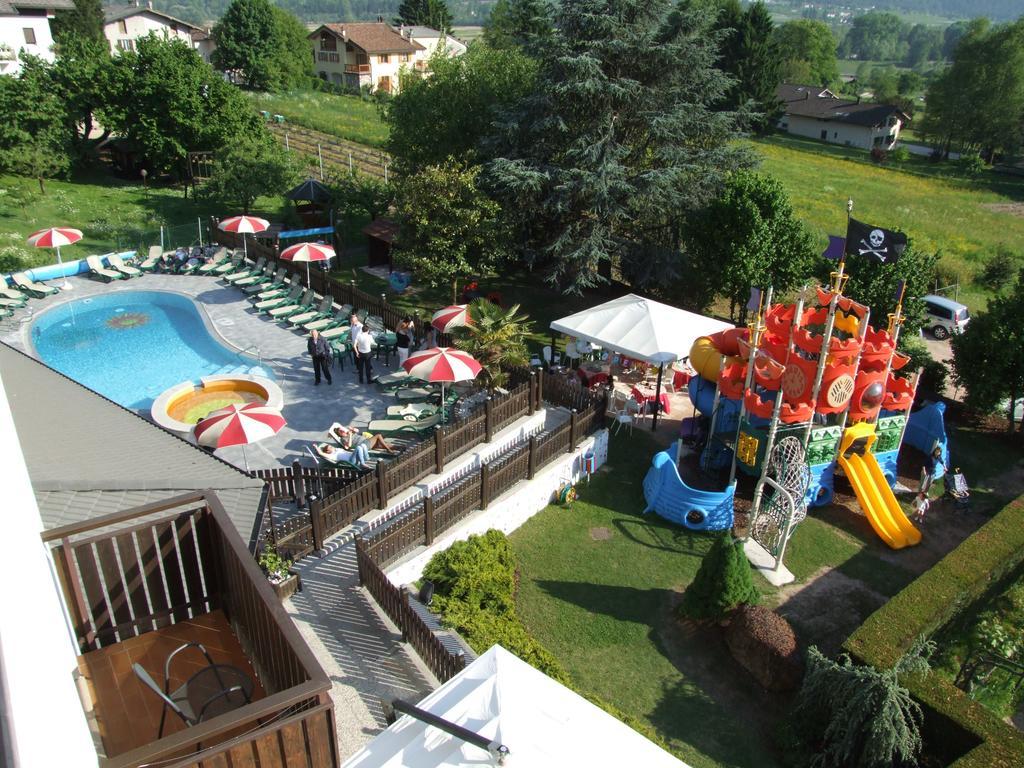Family Hotel Primavera Levico Terme Eksteriør billede