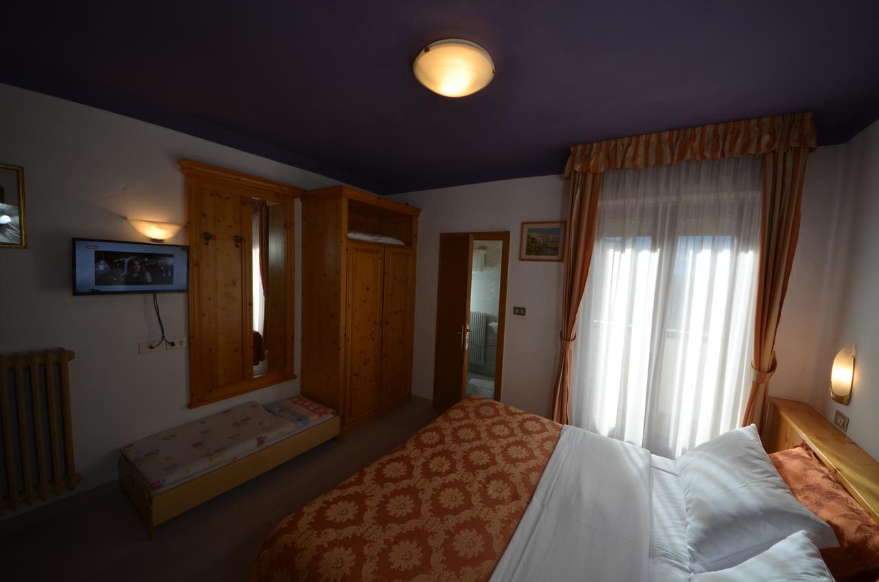 Family Hotel Primavera Levico Terme Eksteriør billede